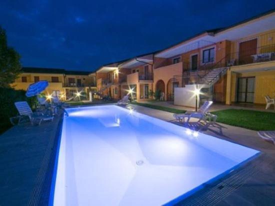 Vida Loca Apartments La Meridiana Peschiera del Garda Exterior foto